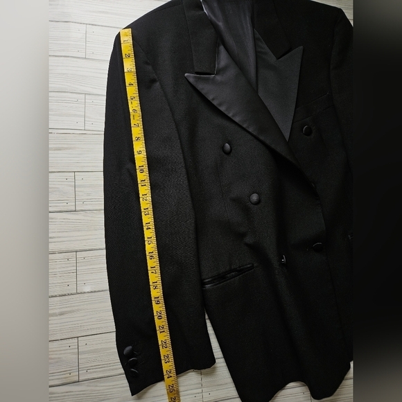 Givenchy Vintage Double Breasted Tuxedo Blazer in Black Wool Size 43 Short - Picture 16 of 16